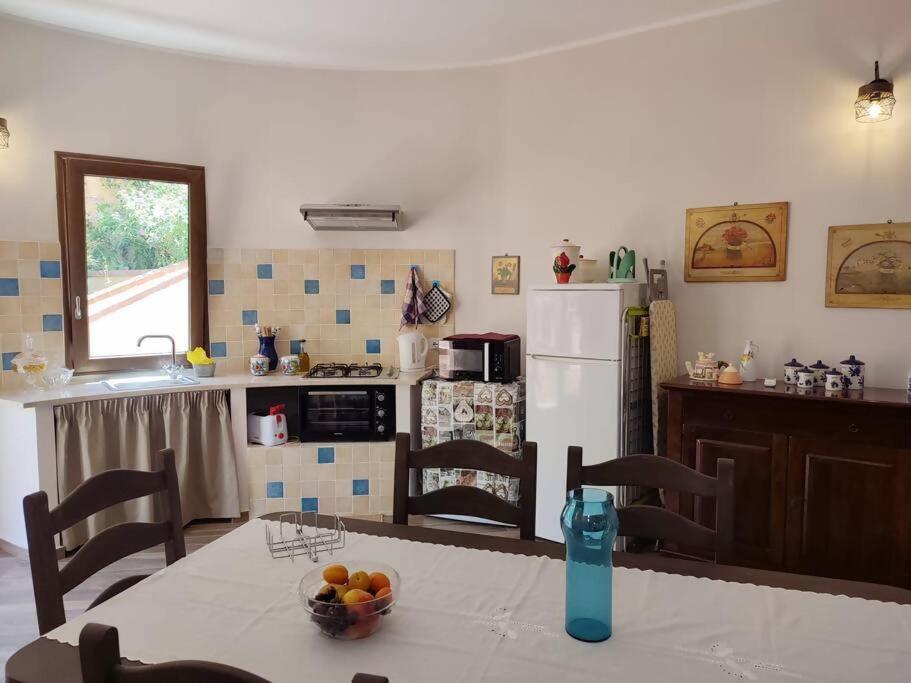 Da Nonna Cettina Appartamento In Villa Con Piscina Palermo Exterior foto